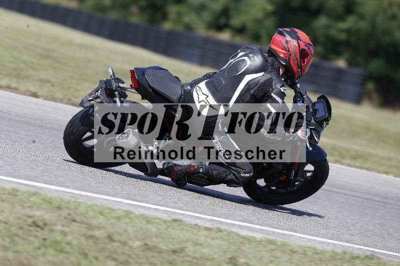 Archiv-2025/49 26.08.2025 Cornu Master School ADR/gruen-vert/71